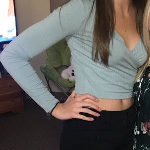 Ribbed long sleeve deep v crop top